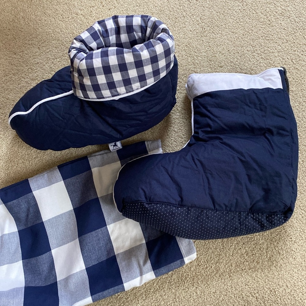 Like New! Hastens Slipper Boots - Signature Navy Gingham